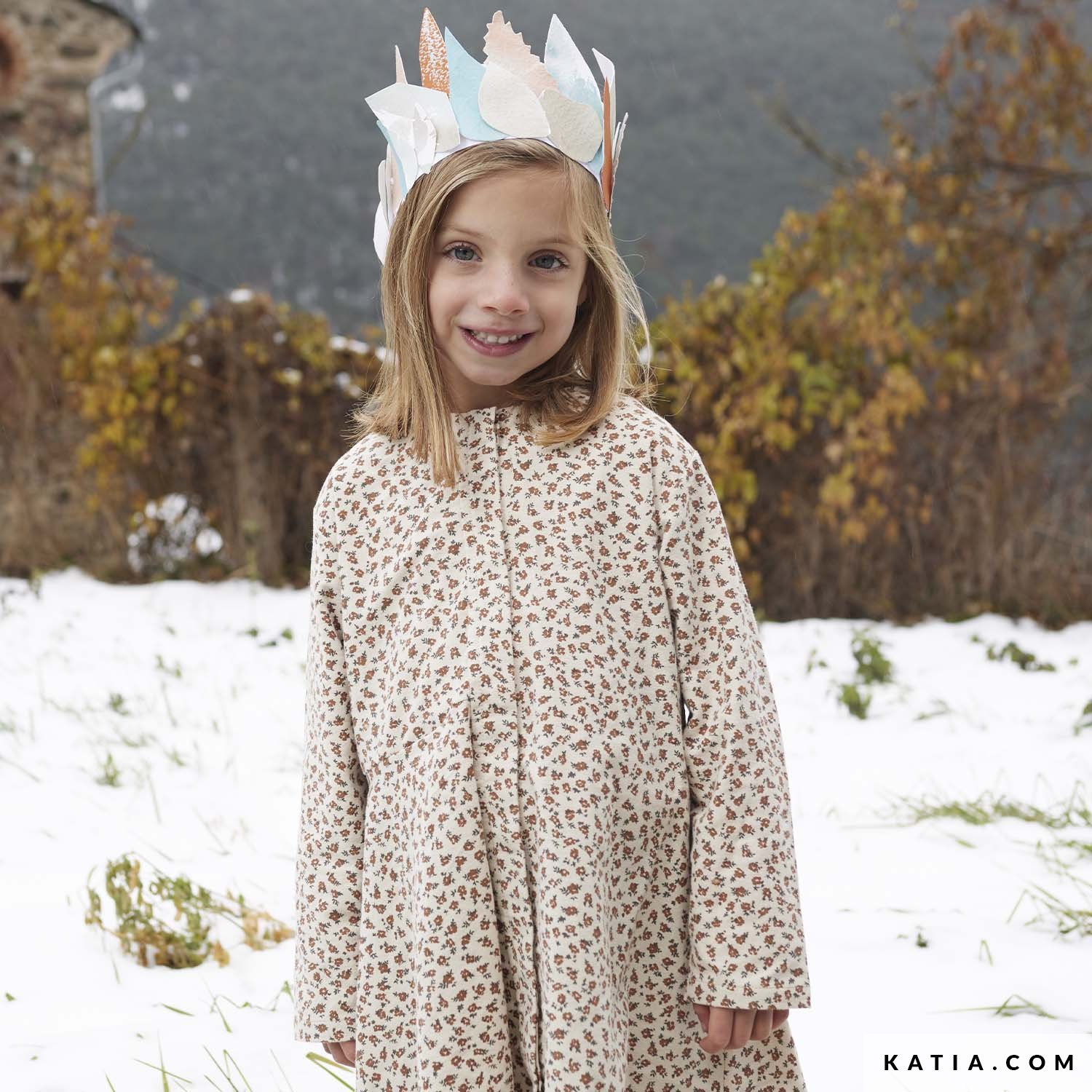 katoenen-flanelstof-flowers-reindeer-2105-8-01-katia-g Katia Fabrics 2105 Flanel Cotton Print